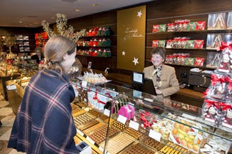 Checkout scale systems for the finest Swiss chocolate Confiserie Sprüngli improves sales analysis