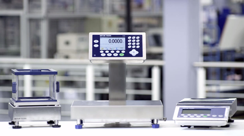 Weighing in Pharmaceutical Manufacturing with Mettler Toledo ICS Scale Family